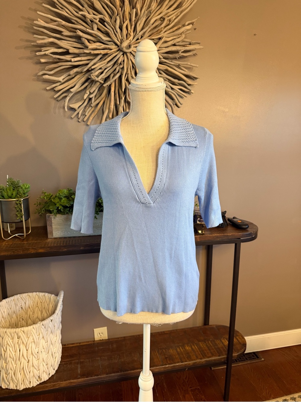 Halston ribbed‎ collared short sleeve sweater in blue